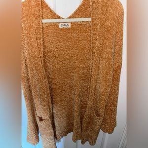 Listicle Heavy Gold/Yellow Women’s Cardigan with Pockets In size Medium